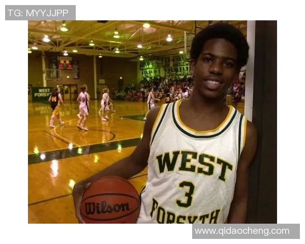 克里斯保罗：篮球场上的指挥官与传奇领袖的成长之路